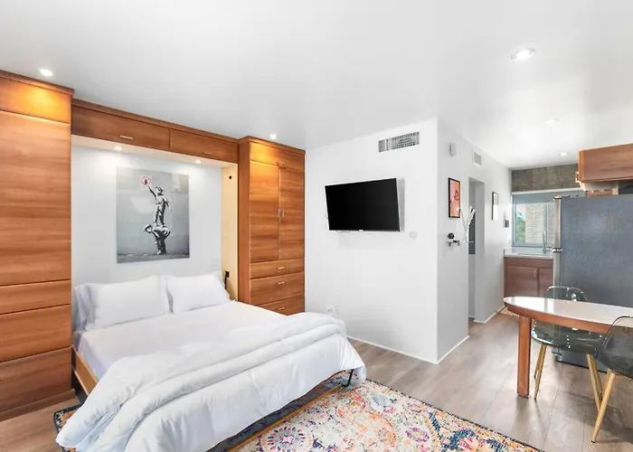 Efficient Design Concept - Walk Roosevelt Row. Apartment Phoenix